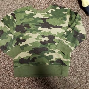 Boys camo 2t sweater